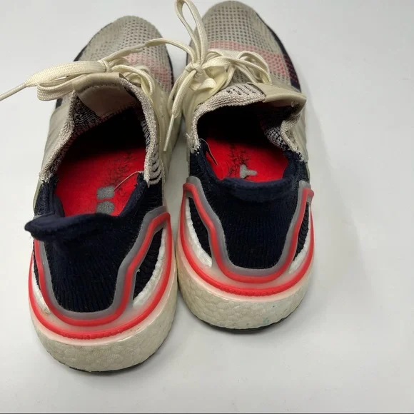 Adidas Ultraboost 19 men size 10
Decode Running Clear Brown / White - Picture 11 of 14